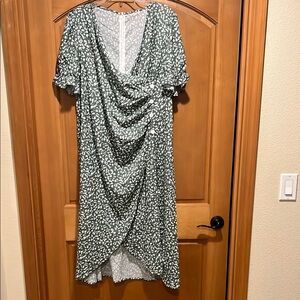 Green and White Puff Short-Sleeve High Low Sundress